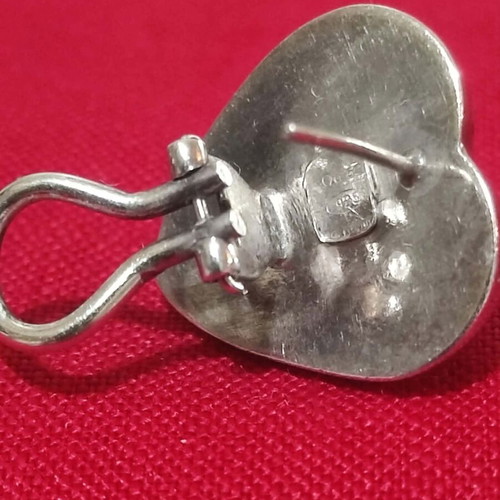Silver 925 earrings with embossed puffed designs like new