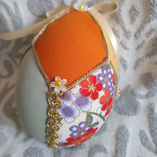 Colorful handmade decorative Easter egg 10cm like new