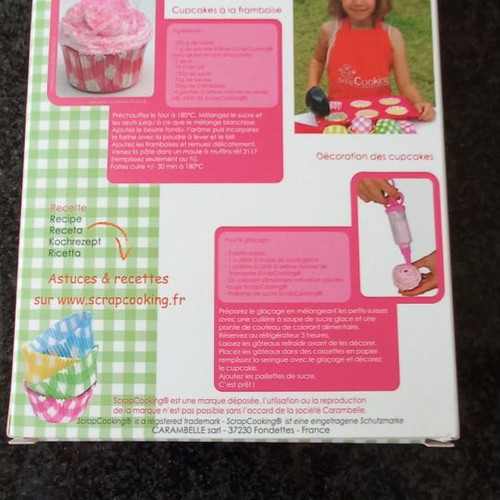 Sweet decorating set new in its box
