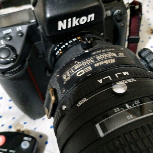 Τηλεφακός Nikkor ED 300mm f/2,8 σαν καινούργιος