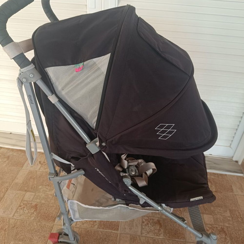 McLaren umbrella stroller