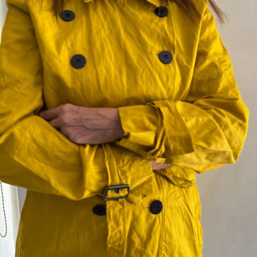 Kenneth Cole trench coat used, yellow, size M