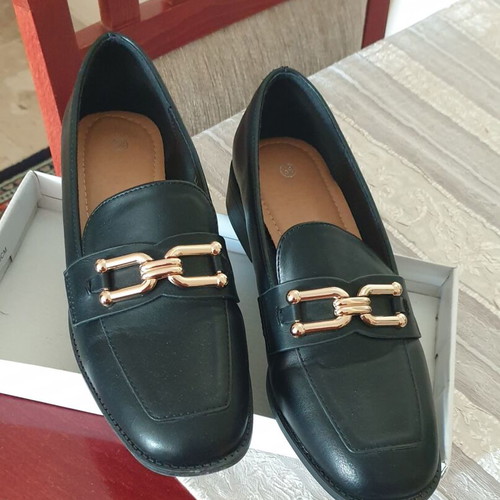 Loafers black like new, size 38