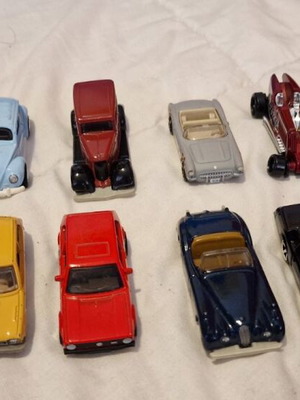 Hot Wheels vintage toy cars like new