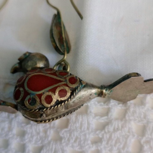 Handmade earrings with metal and enamel, like new