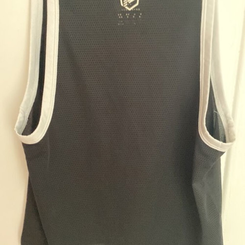 New Balance sleeveless top like new, black and white, XS
