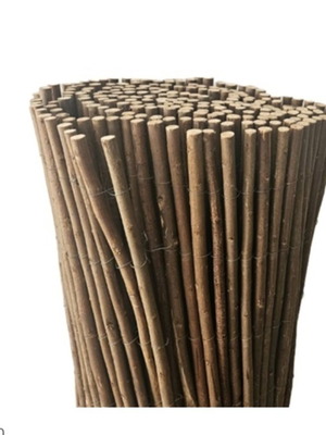 Reed Fences used, 15.9m total length, galvanized wire