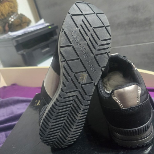 Calvin Klein sneakers size 42 new, black