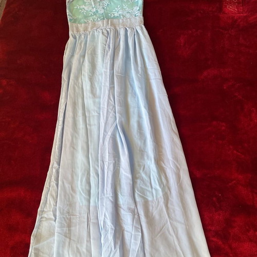 Women's maxi dress blue new with lace and lining size M