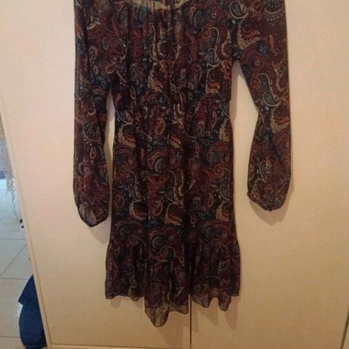 Printed dress transparent like new, size M, red and purple