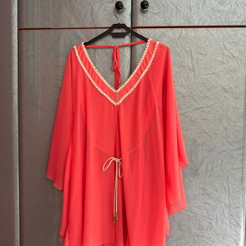 Women's dresses size Medium like new