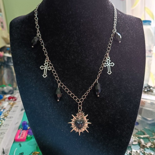 Gothic necklace new with charms and box