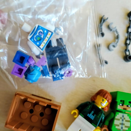 LEGO Minecraft, Spider-Man, City minifigures and accessories set