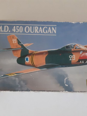 1.72 M.D. 450 Ouragan model kit Heller new