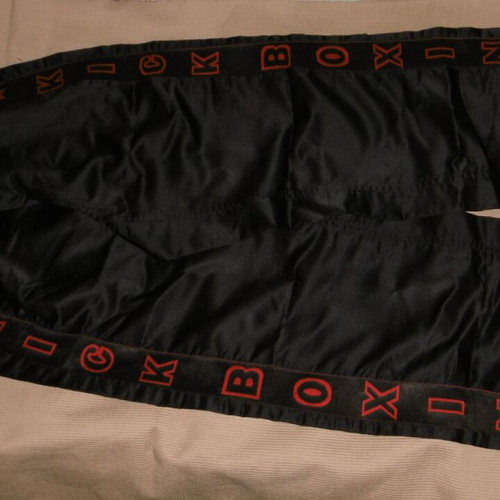 Boxing pants like new, size M~L, black