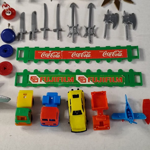 Vintage toys used, assorted lot with various pieces