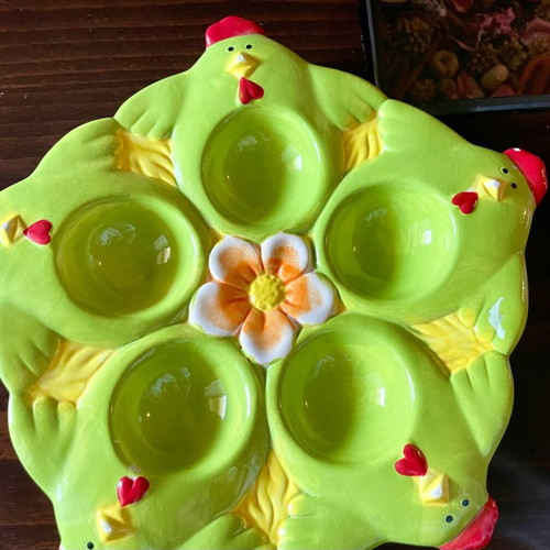 Ceramic egg holder 5 positions like new Easter