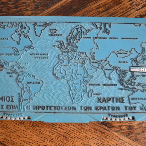 Plastic Geography Case 1960-70 with Country-Capital Matching like new