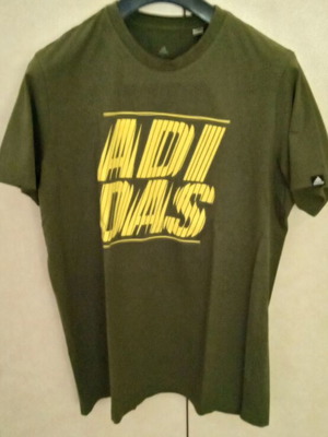 Adidas T-shirt khaki like new, size L
