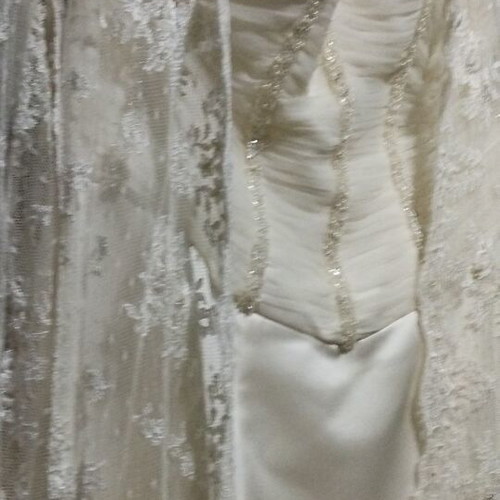 Wedding dress new, strapless satin with handmade lace XXL