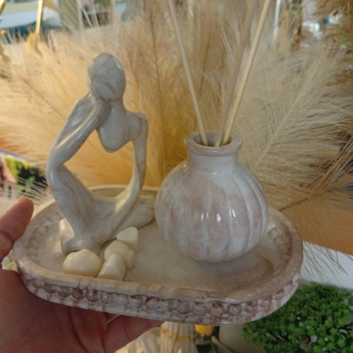 Handmade decoration set like new