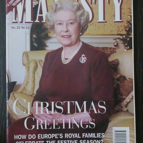 Majesty magazine Queen Elizabeth December 2001