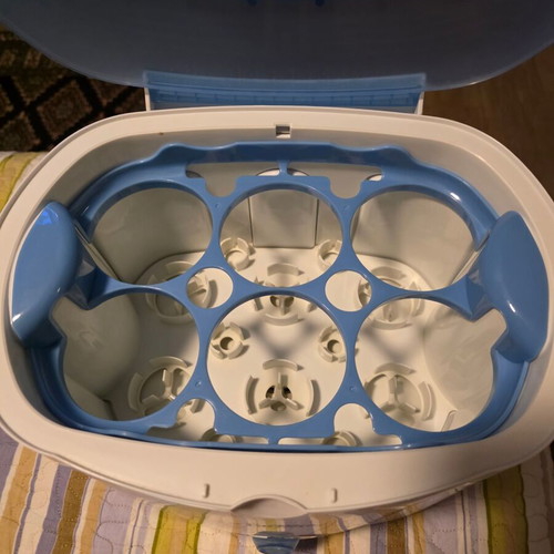 DrBrown's baby bottle sterilizer with Avenda bottle drainer, like new