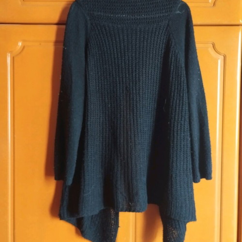 Cardigan made in Italy 30% wool black like new, size XL