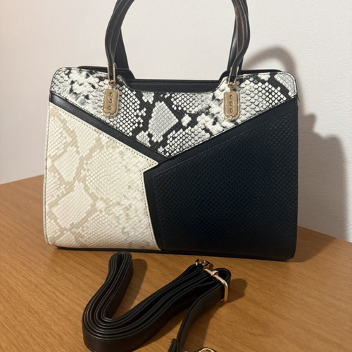 Snake Print Shoulder Handbag new, black and white