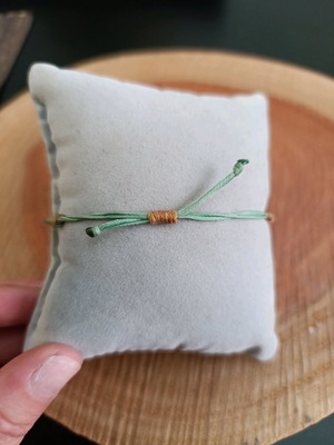Handmade bracelet new with macrame technique