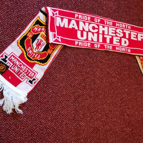 Manchester United Red Devils scarf like new, authentic collectible