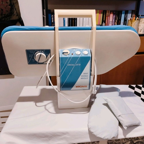 Singer steam press used with pads