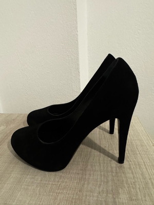 Ιταλικές γόβες Versace 19.69 suede leather σαν καινούργιες, μέγεθος 39, μαύρες