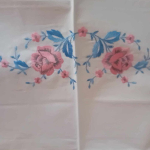 Bed sheets and pillowcases set 100% cotton double size new with machine embroidery