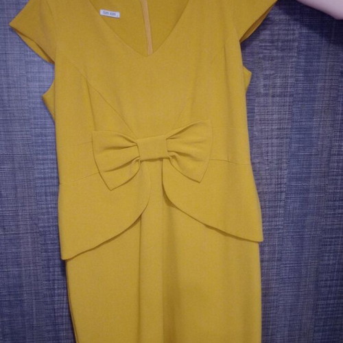 Gianni Rodini women's classic mustard dress like new, size 5
