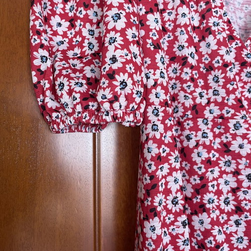 Floral Wrap Dress Bershka size S like new, red and white