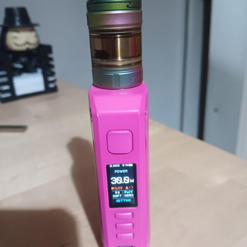 The Lema electronic cigarette with Innokin 4 ml atomizer like new, rare color with leather