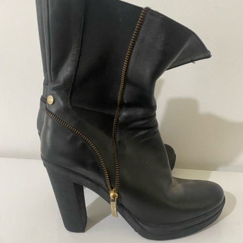 Cesare Paciotti 4US Black Leather Heeled Boots Size 39 used