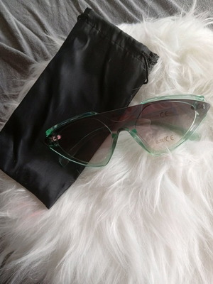 Sunglasses new, green