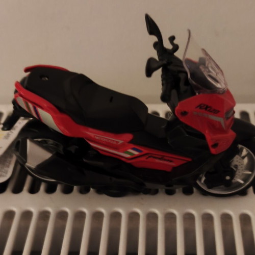 Hot Wheels μηχανή scooter με φώτα και ήχους, σετ 2