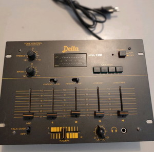 Μίκτης ήχου Delta MX -100