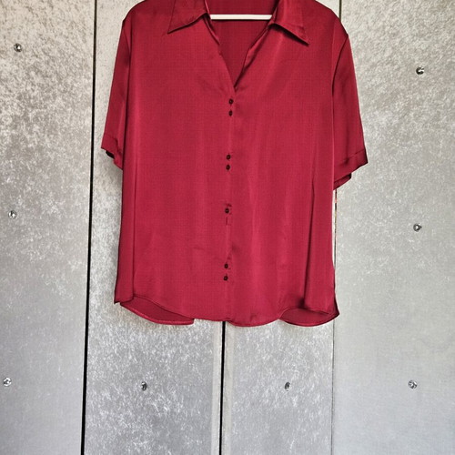 Gerry Weber Satin Red Blouse like new, elegant short sleeve shirt XXL