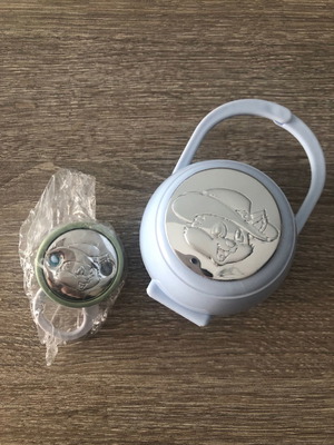 Pacifier case and clip new with metal decoration