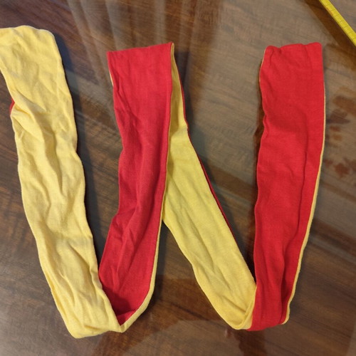 Vintage two-tone cotton belt like new, adjustable, red and yellow