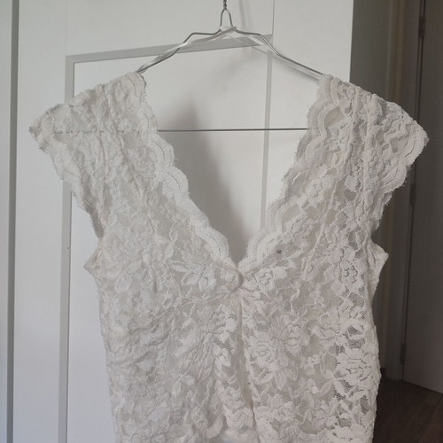 Cropped lace top, off-white, size S