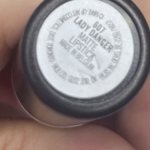 Mac Lipstick Lady Danger 607 new, only swatched