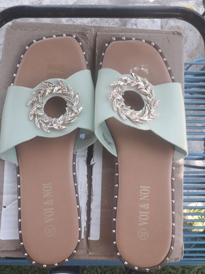Mule slippers size 37 new without box