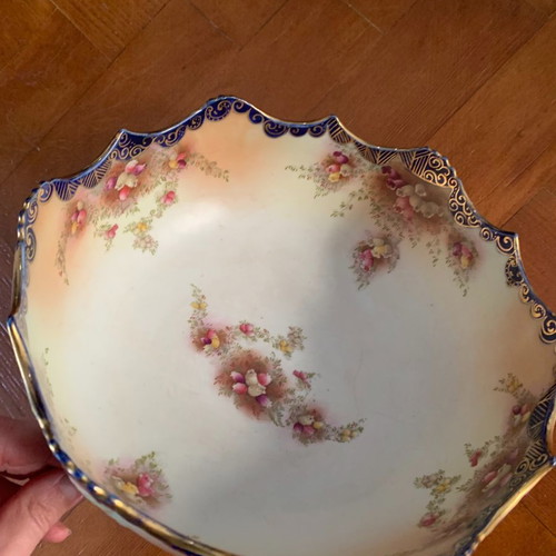 Carlton Ware fruit bowl England 1894-1926 hand-painted