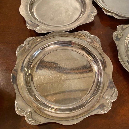 Set of 5 metal small plates and 6 matching stainless steel bowls used