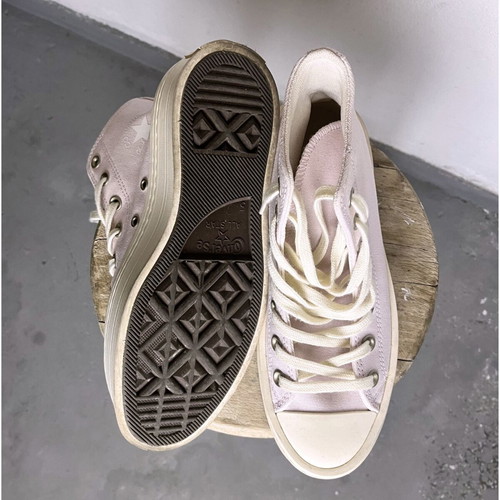 Converse platform sneakers like new, pastel lilac